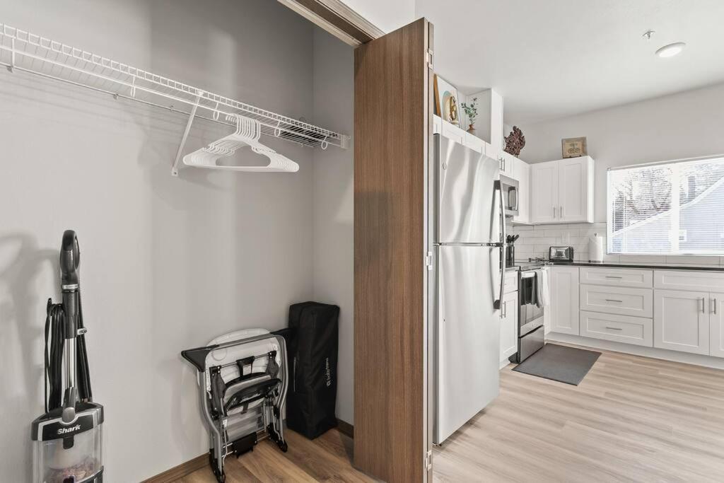 Apartament Brand New 2 Bed 2 Bath Near Perry District And Dt Spokane Zewnętrze zdjęcie